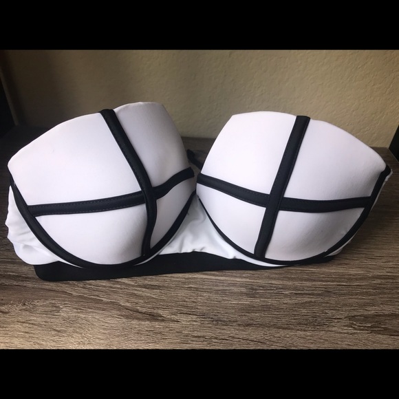 Bathing suit top - Picture 1 of 4